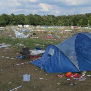 Mode aus kaputten Zelten